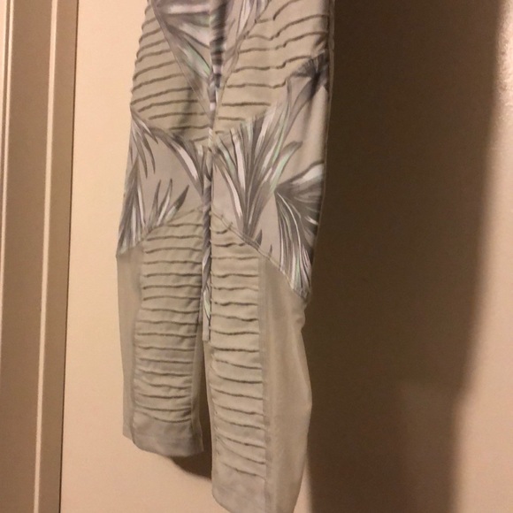 VS PINK Ultimate Motto Leggings 💋 - Picture 2 of 3